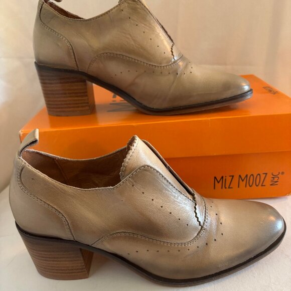 Miz Mooz Tan Ankle Boots - Picture 1 of 5